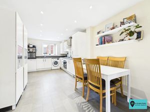 Kitchen/Diner- click for photo gallery